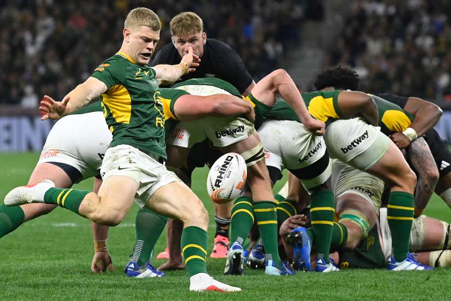 Morne van den Berg gets a start at scrumhalf