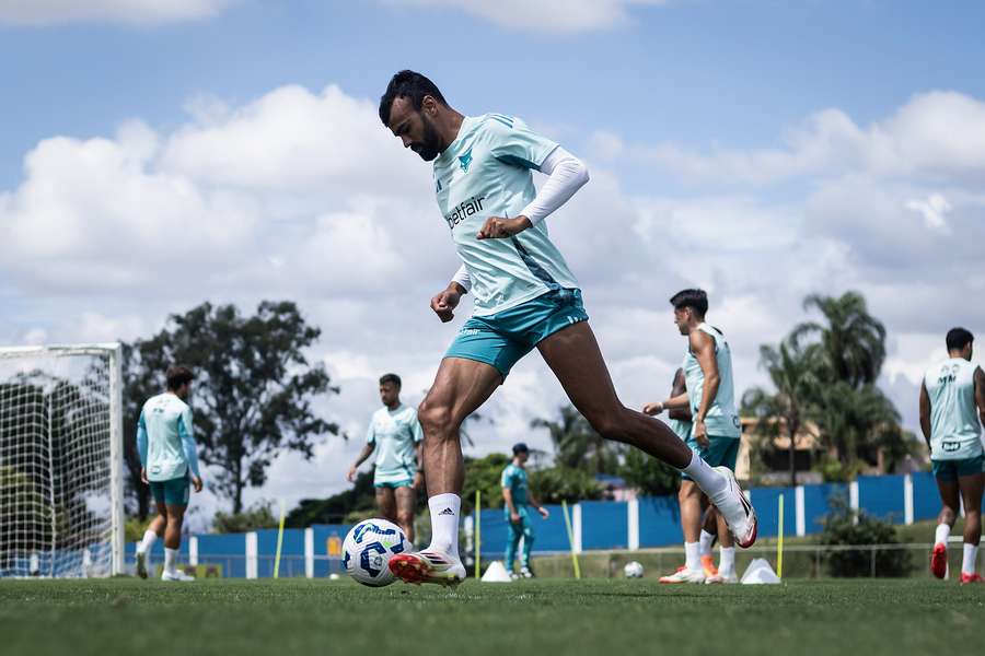 Fabrício Bruno é o titular da defesa do Cruzeiro