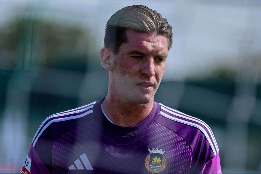 Cezary Miszta, guarda-redes do Rio Ave Cezary Miszta, guarda-redes do Rio Ave