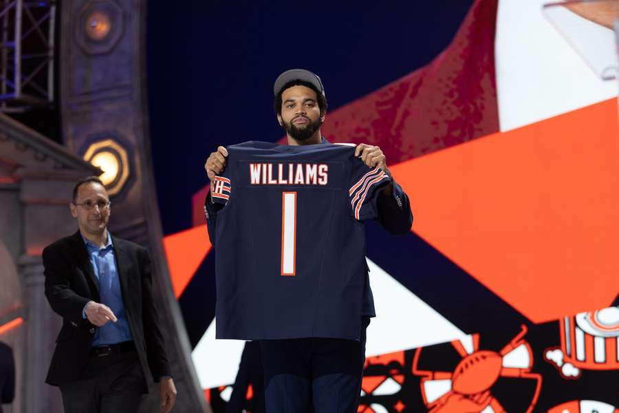 Caleb Williams comandará o Chicago Bears nos próximos anos