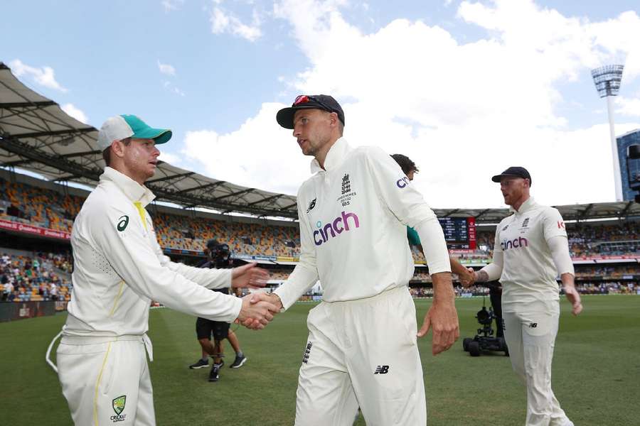 Smith and Root shake hands during the Ashes
