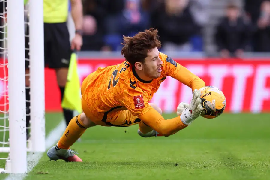 MK Dons manager Warne responds to Dele Alli return rumours