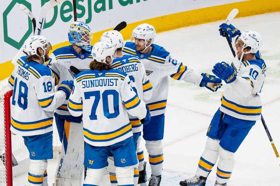 Zwycięstwa zespołów z Salt Lake City i St. Louis w lidze NHL Zwycięstwa zespołów z Salt Lake City i St. Louis w lidze NHL