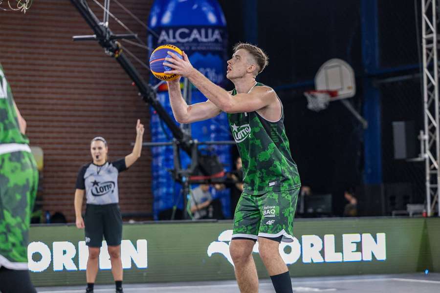 Trener i zawodnik Arkadiusz Kobus: w koszykówce 3x3 jest większa swoboda podejmowana decyzji