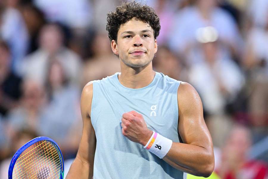 Ben Shelton wins his round of 16 match in Montreal. Ben Shelton wins his round of 16 match in Montreal.