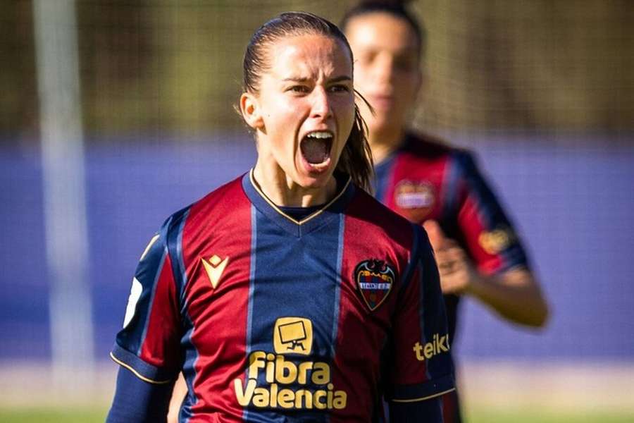 Levante anuncia saída de Tatiana Pinto