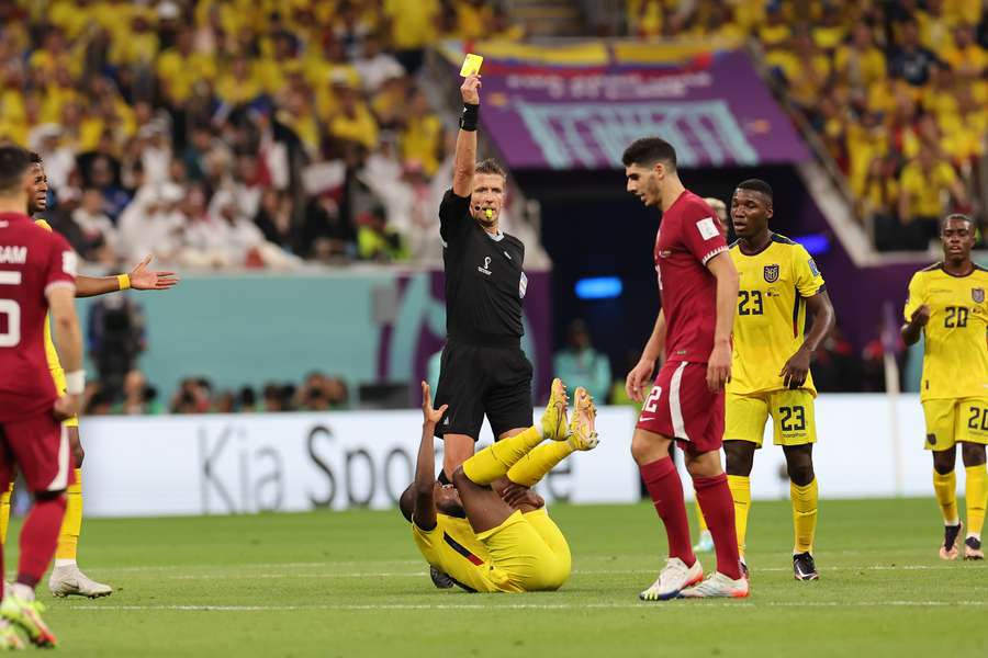 Orsato durante Qatar-Ecuador