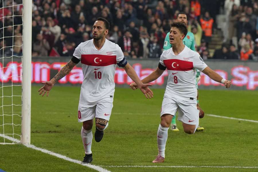 Turcia se menține prima urnă