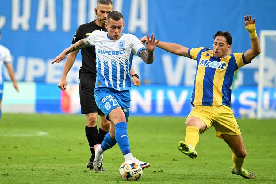 Alexandru Cicâldău în duel cu  Konstantinos Doumtsios de la Petrolul