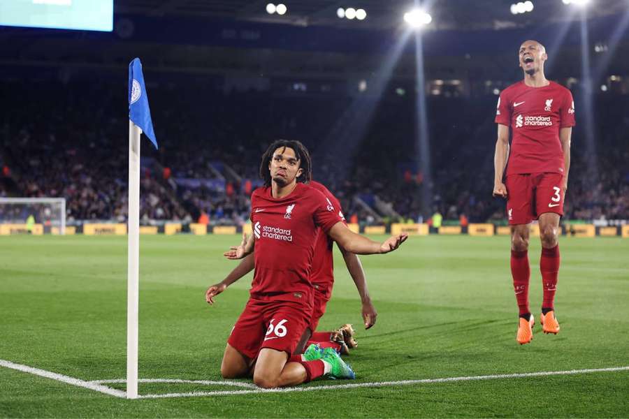 Alexander-Arnold fez um golaço no King Power Stadium