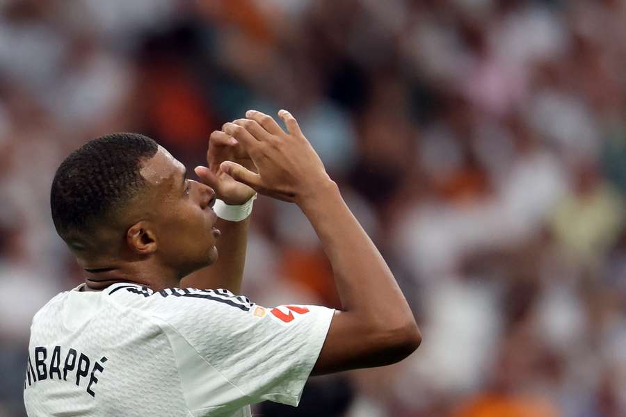 Contul de X al lui Kylian Mbappe a fost piratat