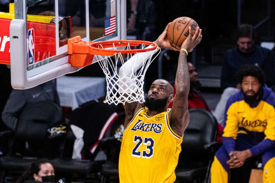 Lá vamos nós de novo para LeBron James.