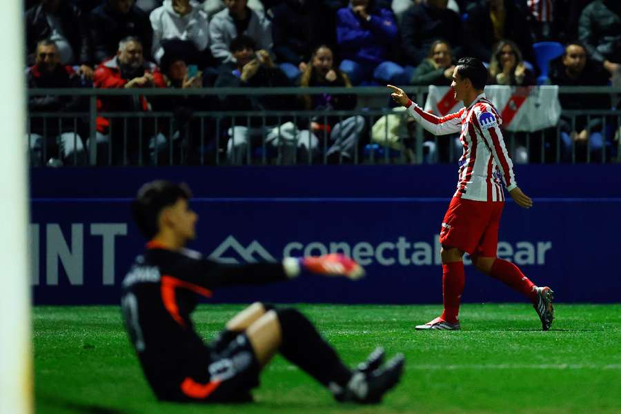 Raspadori, celebrando su gol Raspadori, celebrando su gol