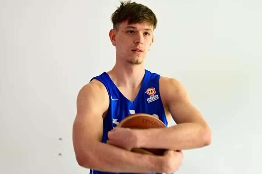 Ondřej Hanzlík puede convertirse en el próximo checo en la NBA