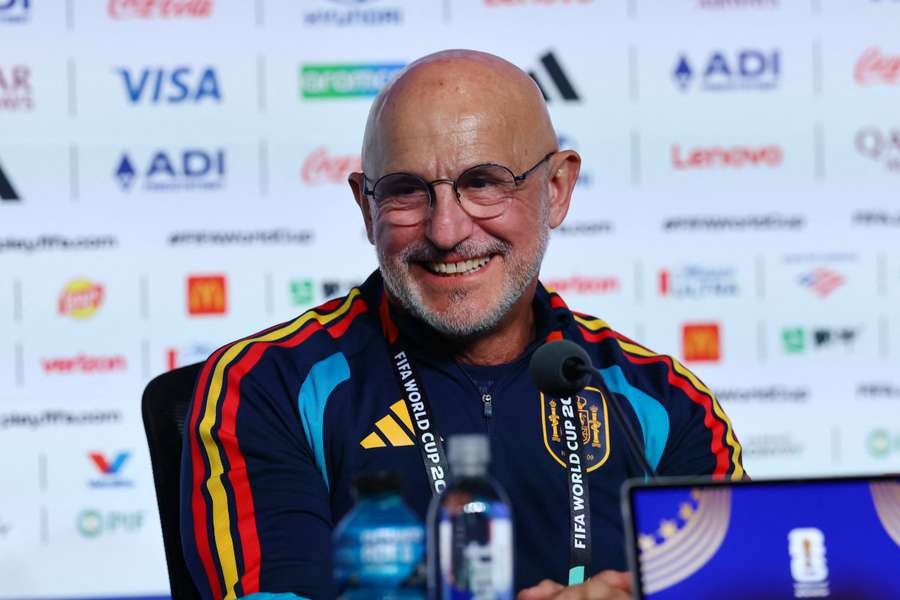 De la Fuente dice que Lamine Yanal jugará ante Cabo Verde pero no será titular De la Fuente dice que Lamine Yanal jugará ante Cabo Verde pero no será titular