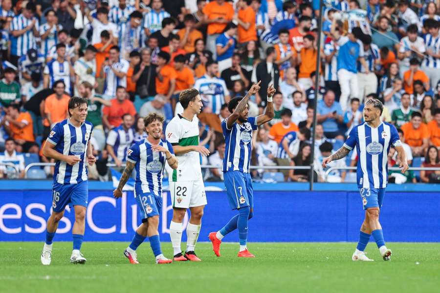 Udany debiut Brighta Ede w LaLiga, Aubameyang zachwycił kibiców na Riazor Udany debiut Brighta Ede w LaLiga, Aubameyang zachwycił kibiców na Riazor