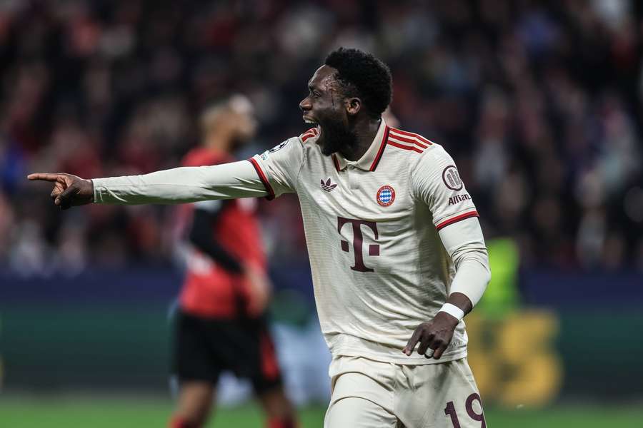 Alphonso Davies issues postive update on his future after heartbreaking ACL injury