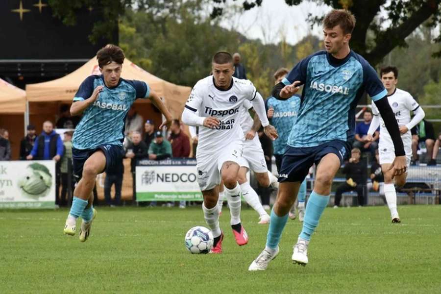 Fotbalisté Slovácka se na cestě za postupem v MOL Cupu hodně natrápili.