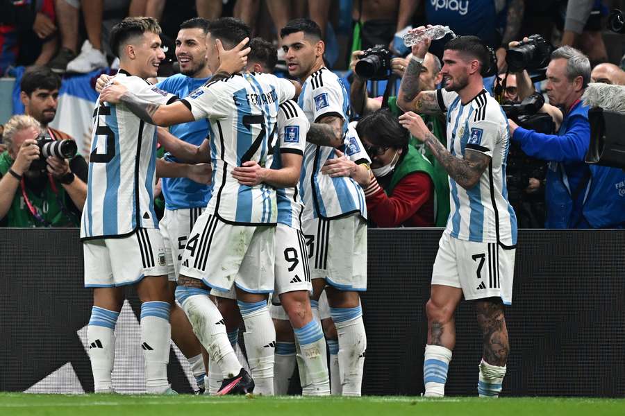 Argentina celebra su clasificación para la final del Mundial