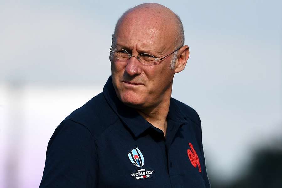 Bernard Laporte dimite como presidente de la Federación Francesa de Rugby.