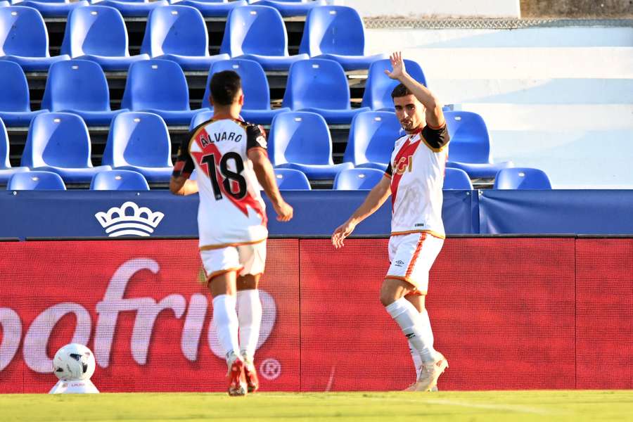 Vallecano porazilo doma Espanyol 2:1.