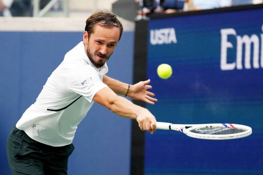 Rusul Daniil Medvedev a câștigat turneul de la Hangzhou Rusul Daniil Medvedev a câștigat turneul de la Hangzhou