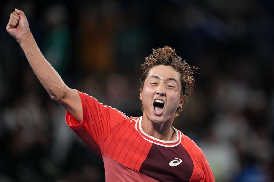 Mochizuki celebrating his win against Fritz