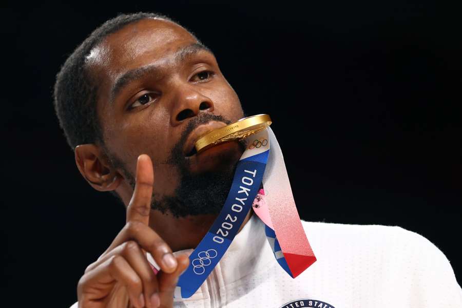 Kevin Durant to remain with Brooklyn Nets after talks with Nash and owners