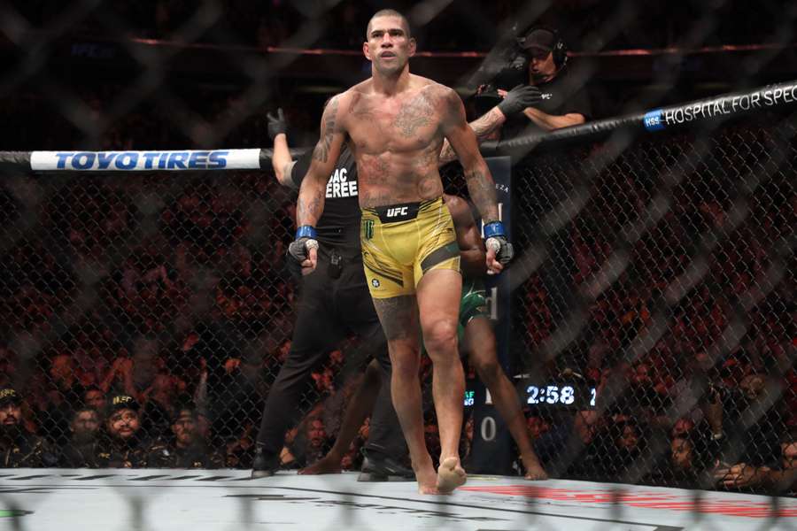 Dono do cinturão, Poatan defende o título pela quarta vez contra Ankalaev