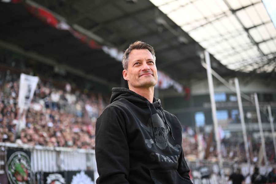 Alexander Blessins Zukunft beim FC St. Pauli ist weiterhin ungeklärt.