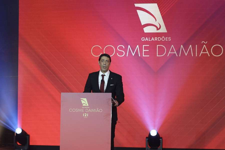Rui Costa no discurso na Gala Cosme Damião