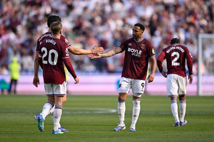 Wilson festeggia mestamente il terzo inutile gol