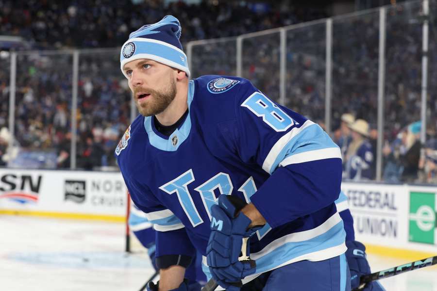 Černák si zahral pod holým nebom.