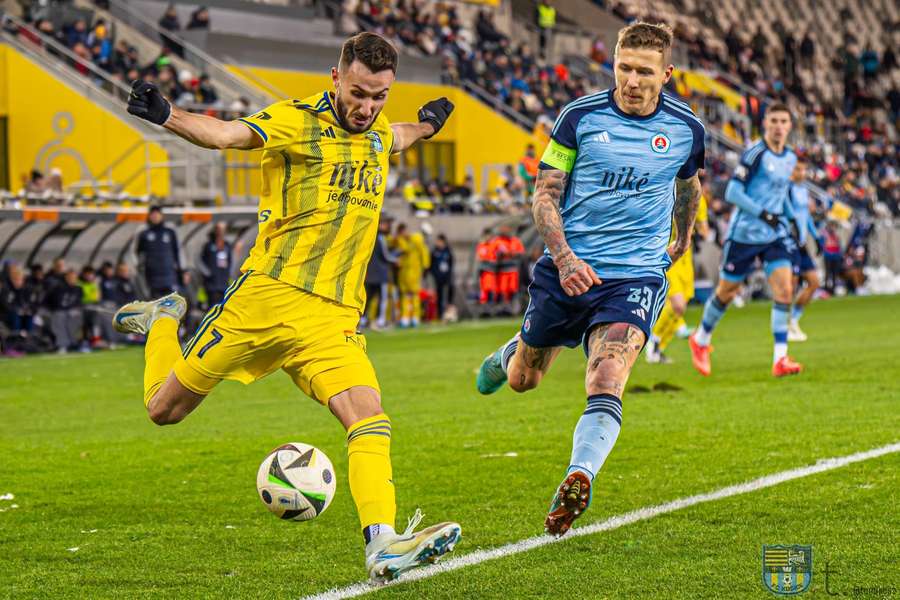 Kucka sa vrátil v dueli s Košicami. Kucka sa vrátil v dueli s Košicami.