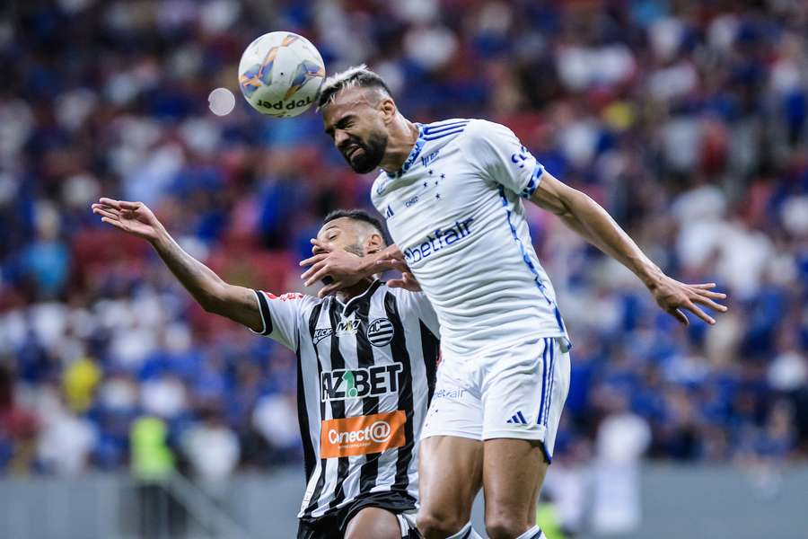 Gol contra de Fabrício Bruno deu a vitória o Athletic em Brasília Gol contra de Fabrício Bruno deu a vitória o Athletic em Brasília