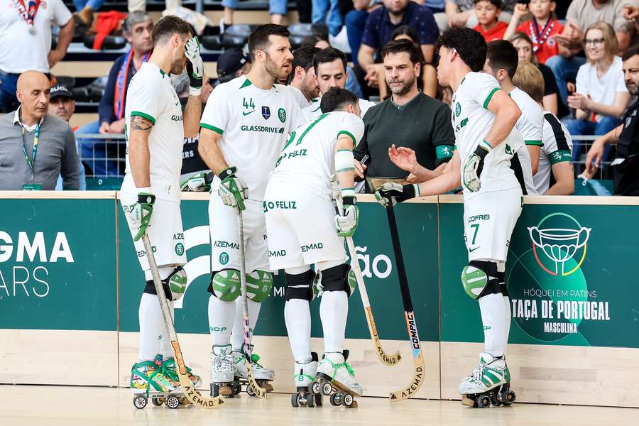 Edo Bosch é o treinador do Sporting