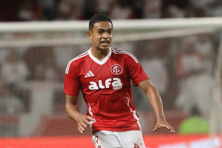 Luis Otávio foi campeão gaúcho com o Inter em 2025