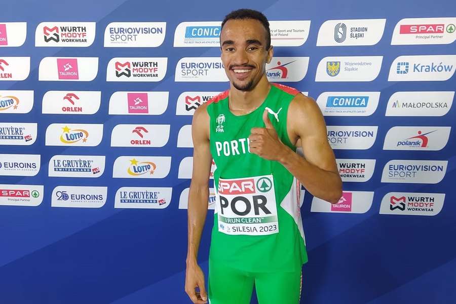 Nader correu 800 metros em 1.46.18 minutos e quebrou recorde com 26 anos