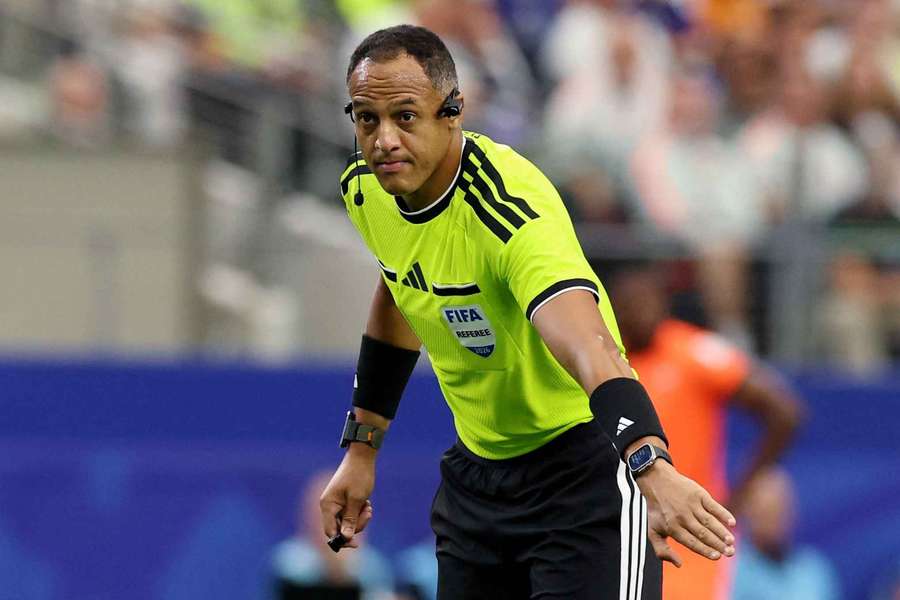 Ismail Elfath já apitou dois jogos da Seleção na carreira Ismail Elfath já apitou dois jogos da Seleção na carreira