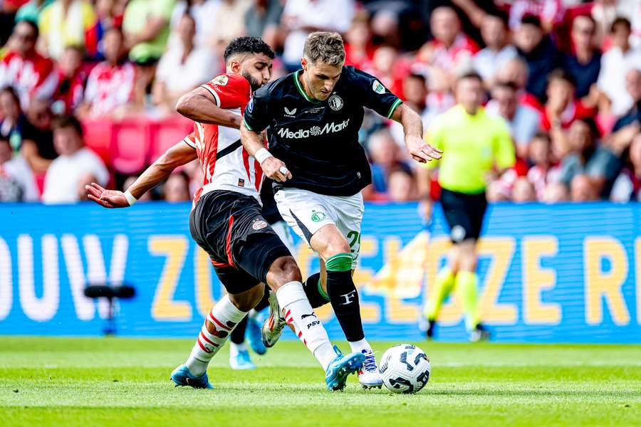 PSV en Feyenoord weten deze week precies wanneer ze het weer tegen elkaar opnemen