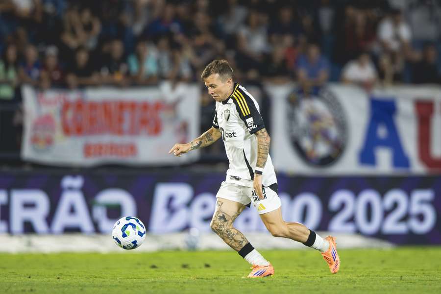 Bernard desperdiçou chance inacreditável na primeira etapa Bernard desperdiçou chance inacreditável na primeira etapa