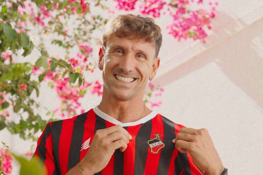 Ukra na apresentação da camisola do Olhanense Ukra na apresentação da camisola do Olhanense