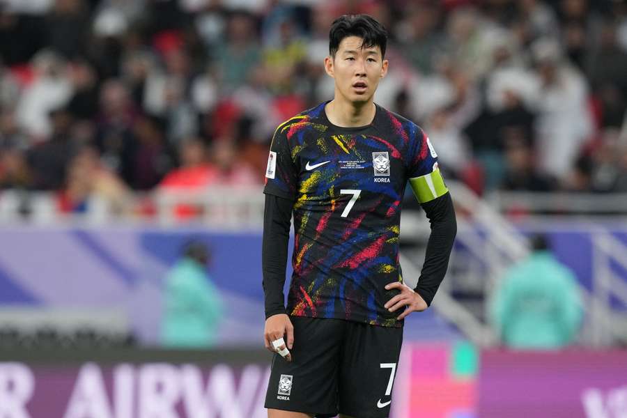 Son Heung-min nella foto alla Coppa d'Asia