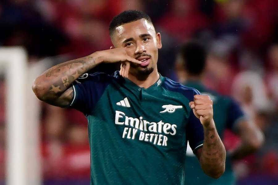 Alô, mãe: Jesus chegou a três gols em três jogos na Champions