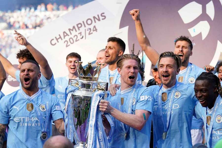 Obhájce titulu Manchester City je znovu největším favoritem anglické ligy.