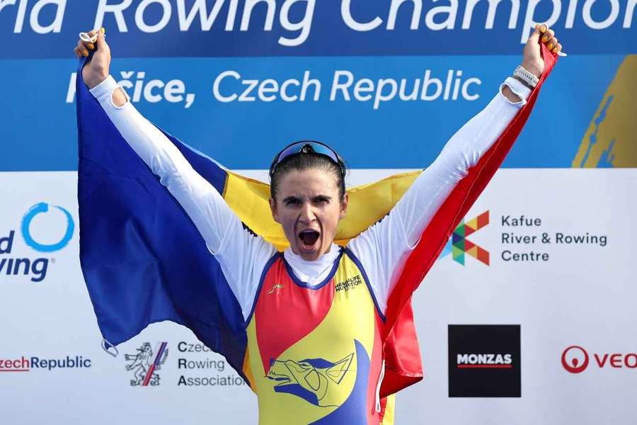 Ionela Cozmiuc își încheie cariera cu o medalie de aur la Mondiale