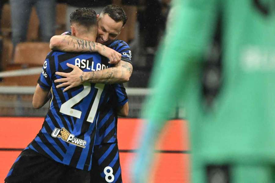 Marko Arnautovic und Kristjan Asllani trafen für Inter