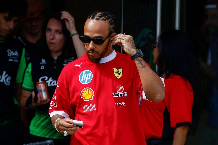 Hamilton believes speculation over Horner taking a role at Ferrari as a 'distraction'