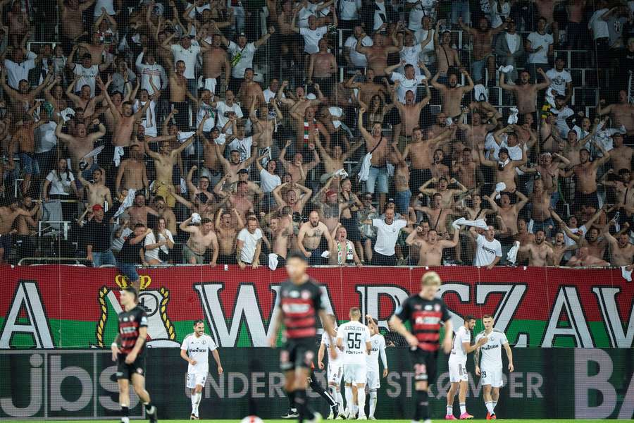 De polske fans lod sig både se og høre på MCH Arena.