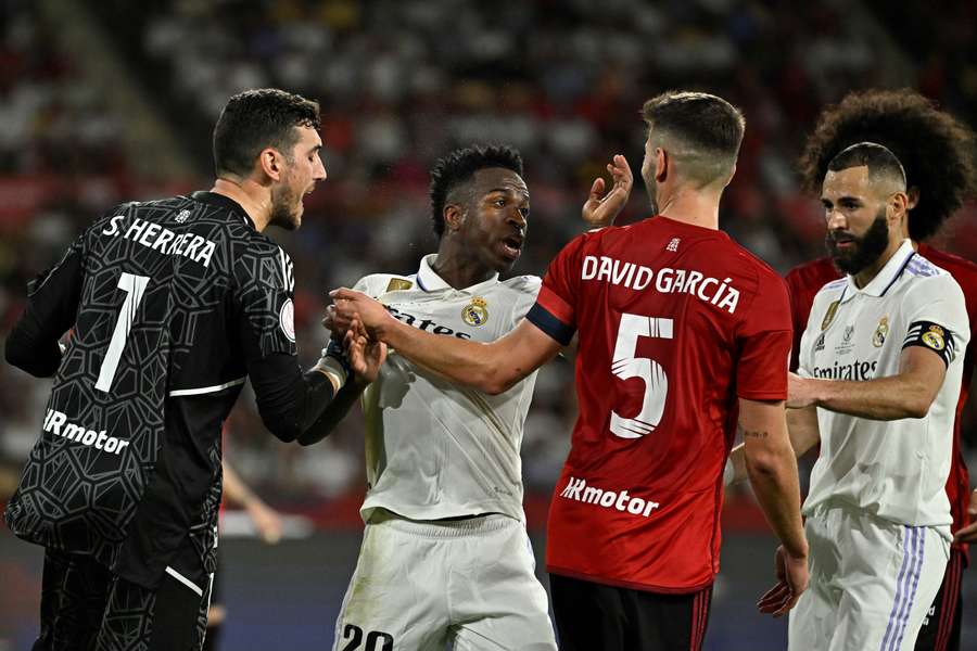 Vinicius se encara con David García